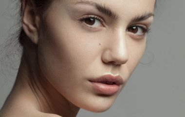 Шелушится кожа на лице – что делать и как этого избежать?