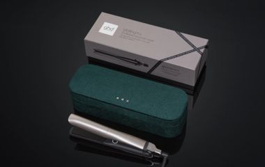 Первый интеллектуальный стайлер для волос ghd Platinum+