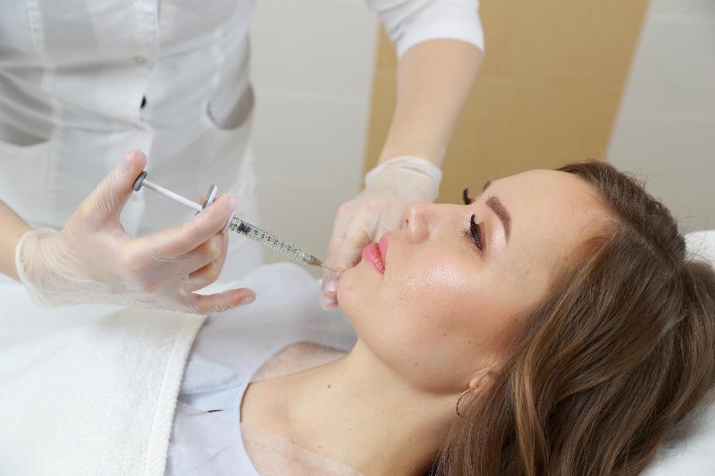 Проведение мезотерапии Dermaheal